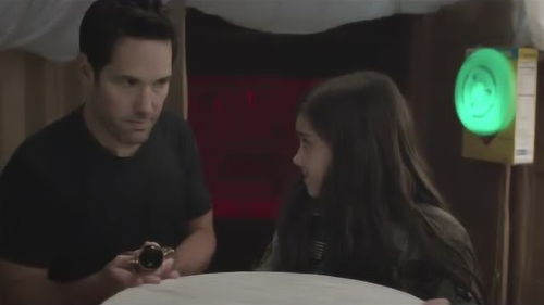 与快递过来的女孩子一起生活 
